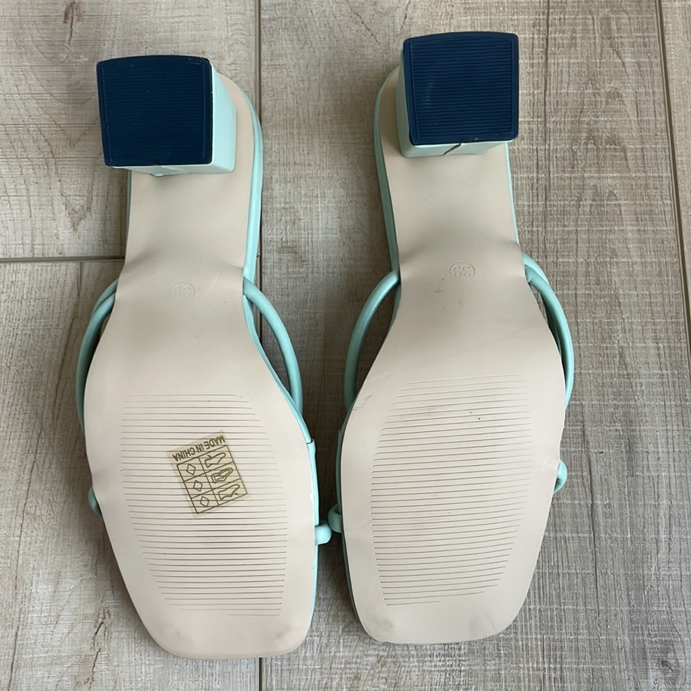Heeled Sandals - Picture 2 of 3